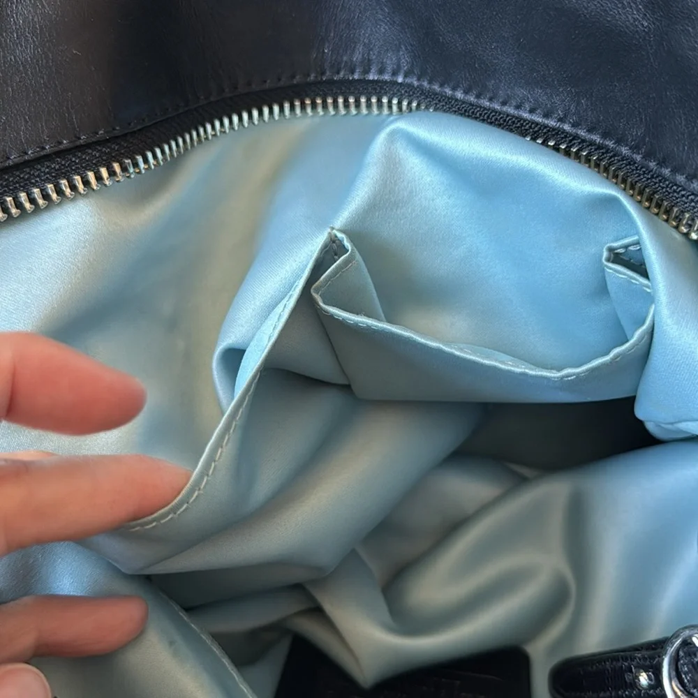 COACH Elegant Black Leather Tote Bag - Picture 14 of 17